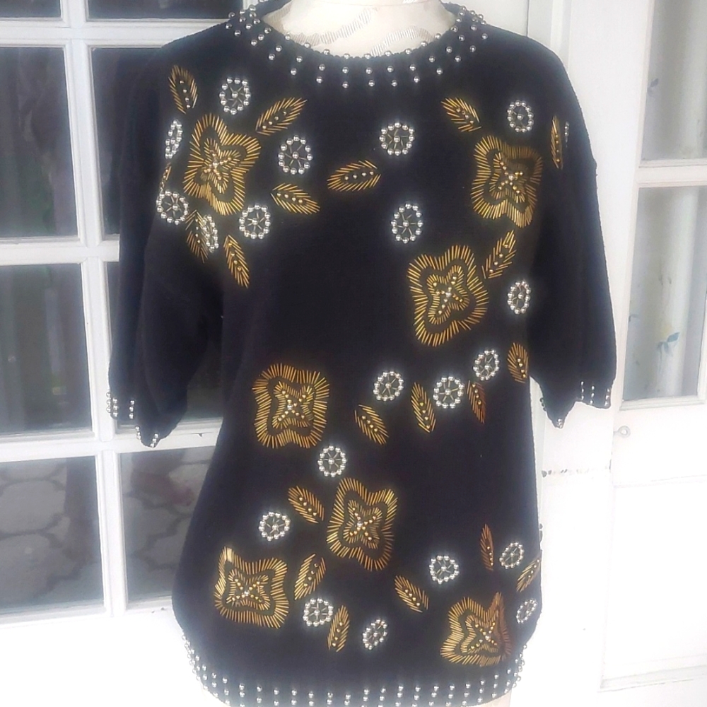 Western Connection Vintage Short Sleeve Metalic Studded Black Gold/Silver Top Md